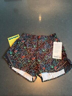 Seawheeze 2026 Neon Scribble Hottie Hot Shorts - Black Multicolor Sz 4